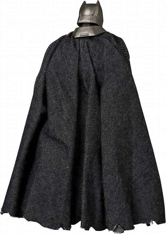 MAFEX ARMORED BATMAN Ver.1.5（BATMAN V SUPERMAN： DAWN OF JUSTICE） 2
