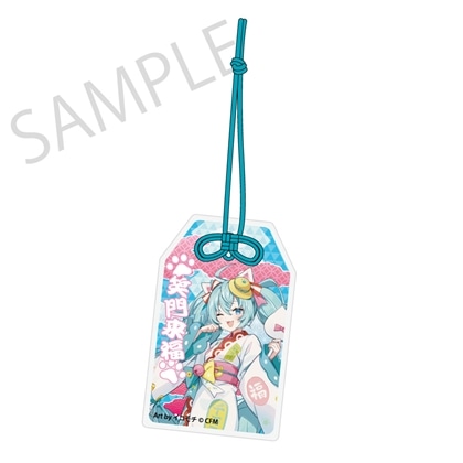「初音ミク×招き猫×真夏の熊谷」 御守風アクリルさげ札 初音ミク 白猫 Art by イコモチ 2