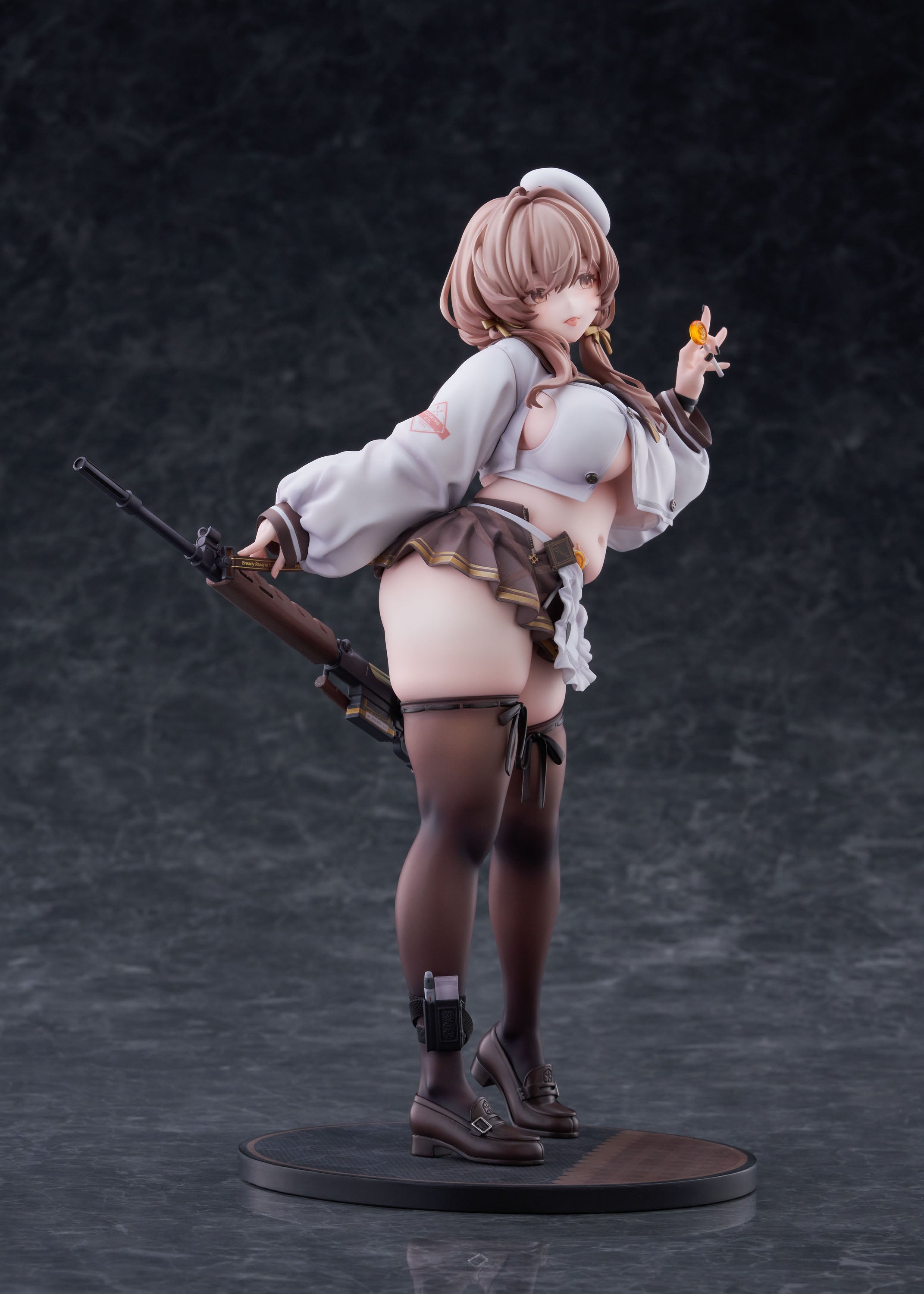 ブレッディ 1/7スケール塗装済み完成品フィギュア 16