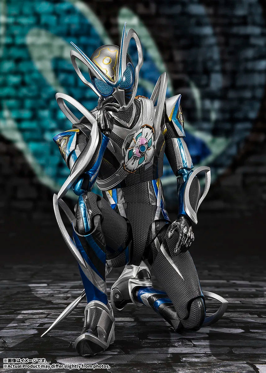 S.H.Figuarts 仮面ライダーマイス（初回生産） 2