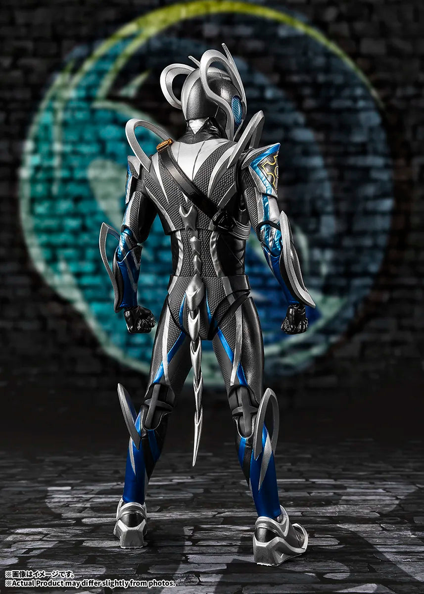S.H.Figuarts 仮面ライダーマイス（初回生産） 4